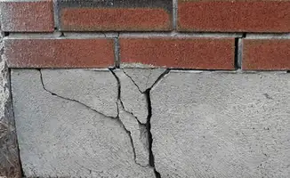 Concrete foundation with serious structural damage in Naperville, IL